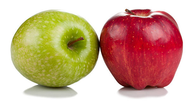 red and green apples isolated on white background