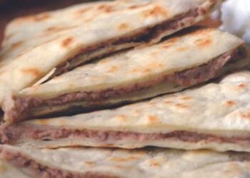 xr:d:DAE_hReSbqE:34,j:42482255595,t:22112907